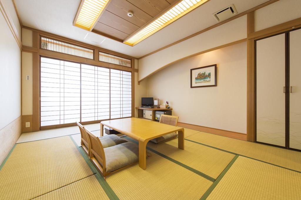 Kokumin Syukusya Hotel Takachiho 宮崎市 エクステリア 写真
