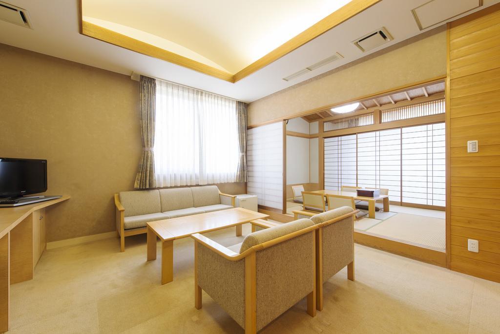 Kokumin Syukusya Hotel Takachiho 宮崎市 エクステリア 写真
