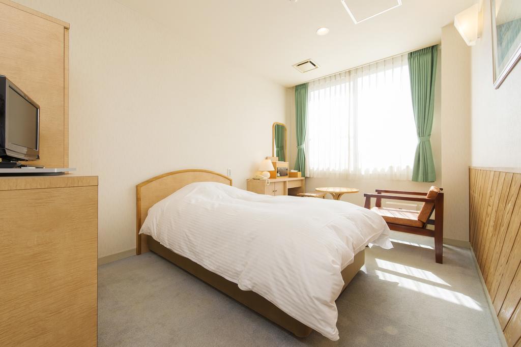 Kokumin Syukusya Hotel Takachiho 宮崎市 エクステリア 写真